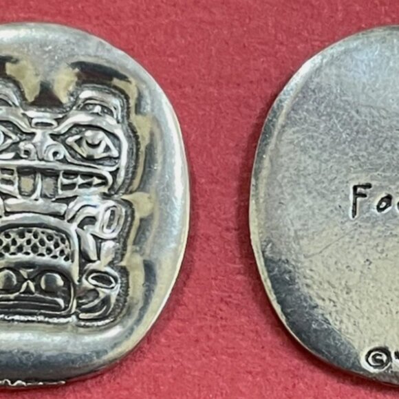 Pocket Spirit Coin Token Beaver Focus by Kwakwaka'wakw artist Beau Dick Leadfree - Picture 3 of 3